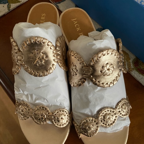 Jack rogers gold wedges - Picture 4 of 8